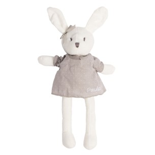 Coelho branco com camisa cinza